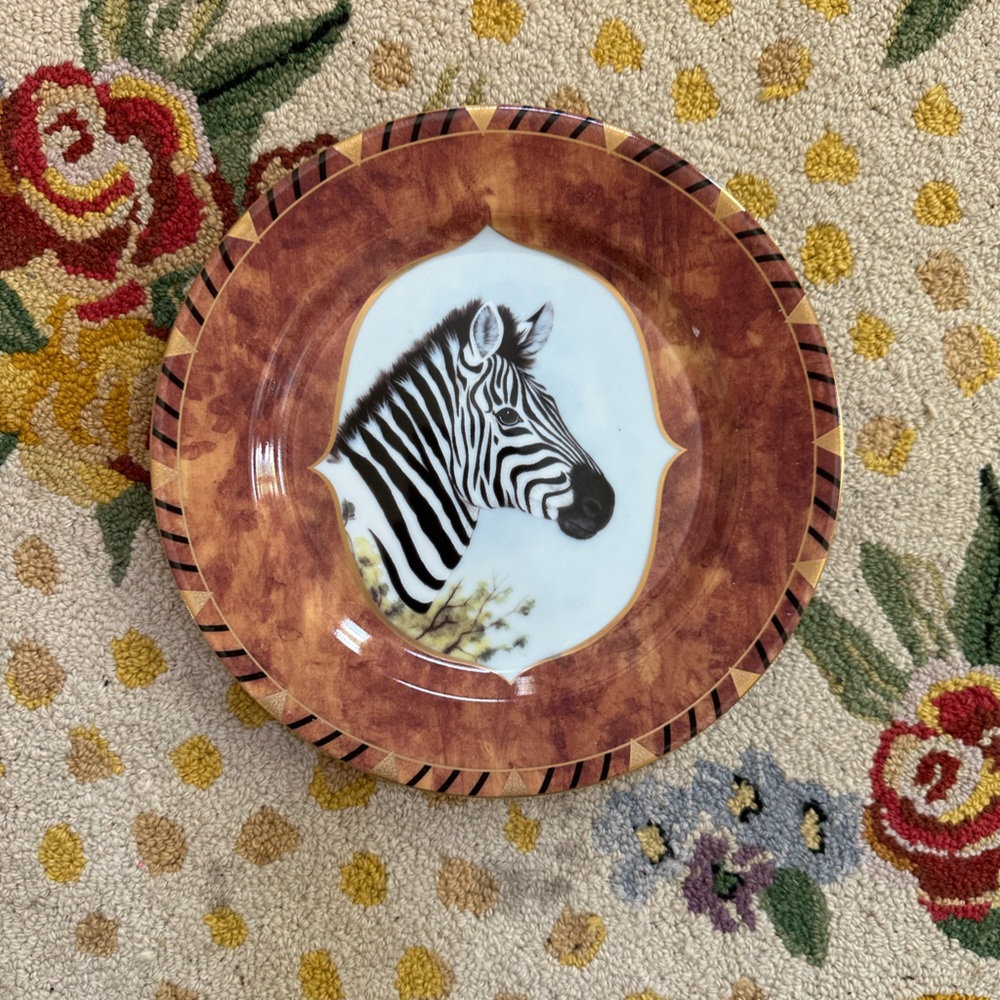 Lynn Chase portraits of Africa salad plate, zebra 9 inches